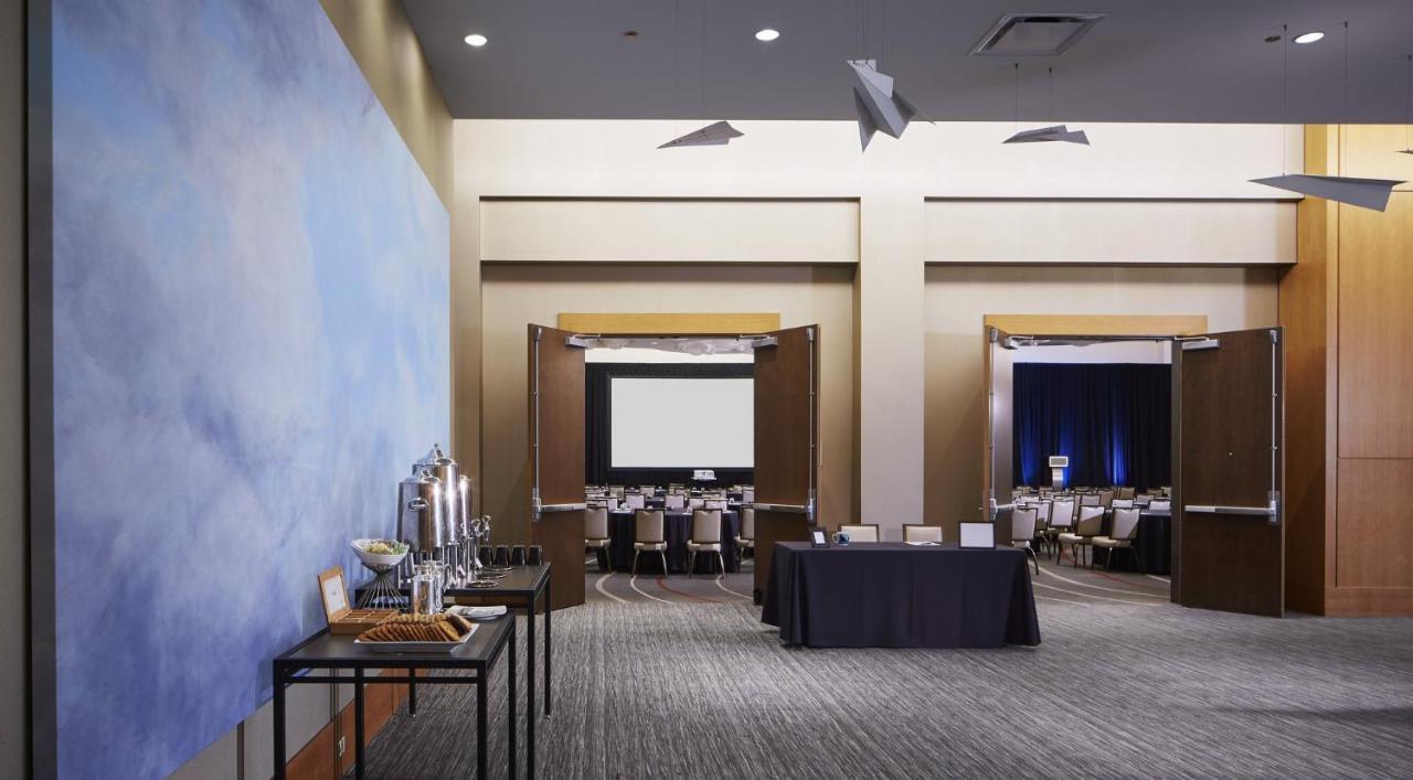 Loews Chicago O'Hare Hotel Роузмънт Екстериор снимка