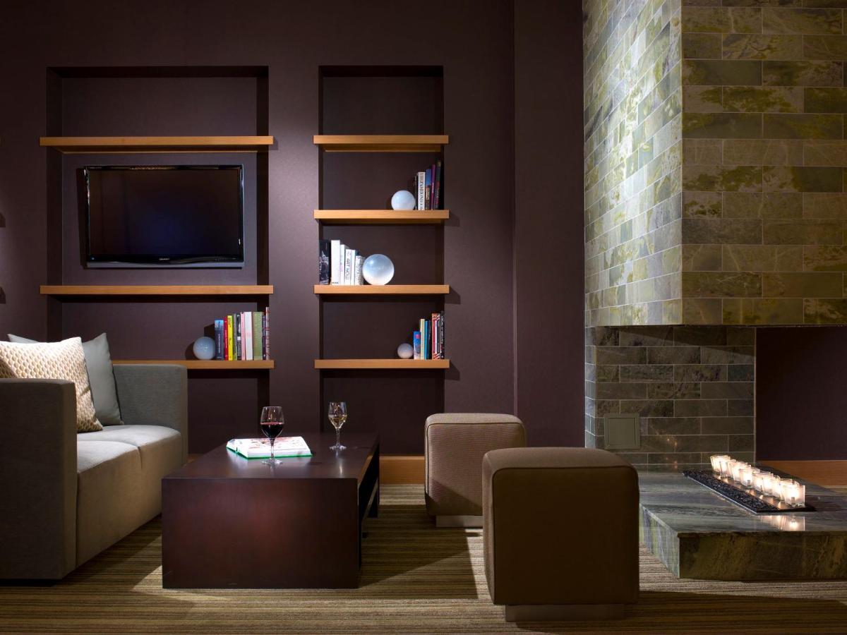 Loews Chicago O'Hare Hotel Роузмънт Стая снимка